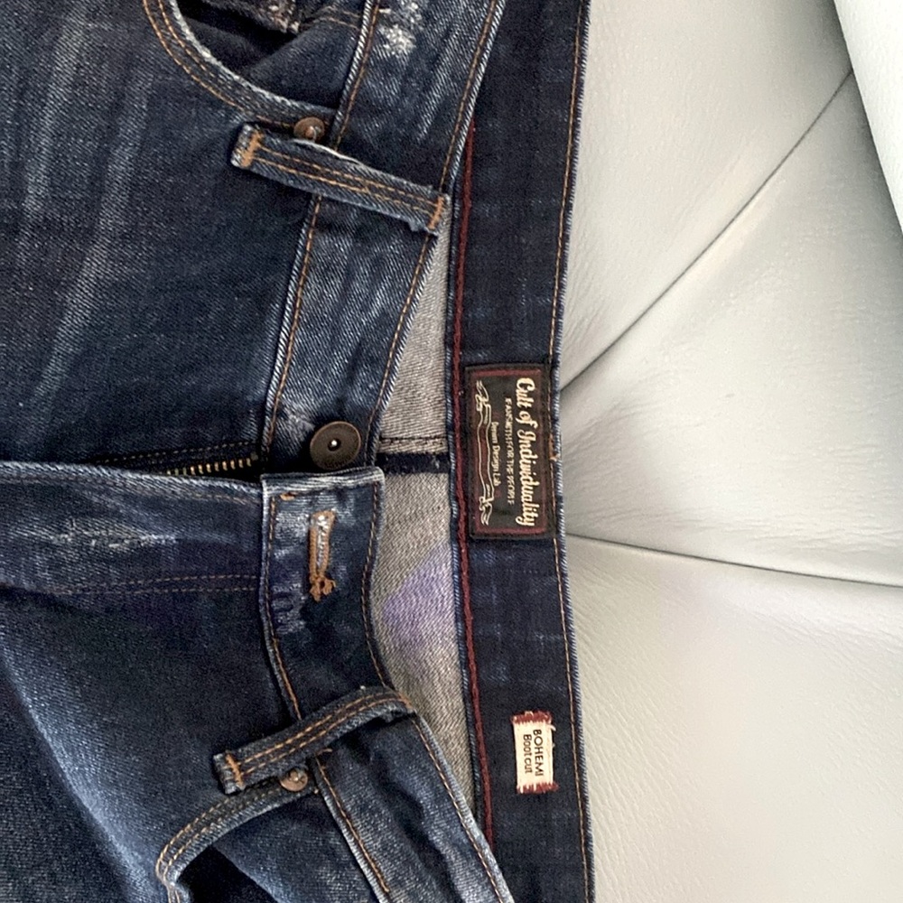 CULT women’s jeans